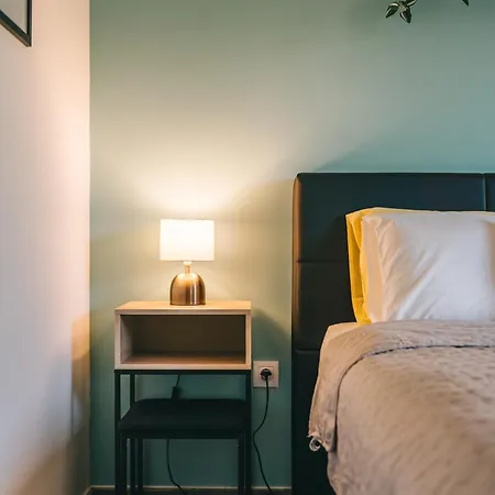 Tatil Evi Balatoni Est *