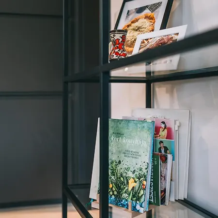 Balatoni Est 度假居 *