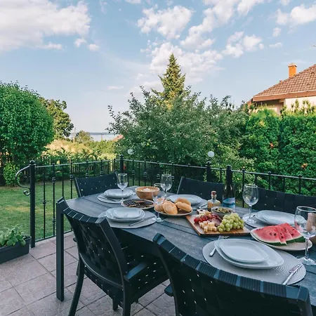 Holiday home Balatoni Est *