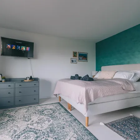 Balatoni Est 巴拉顿诺尔马迪