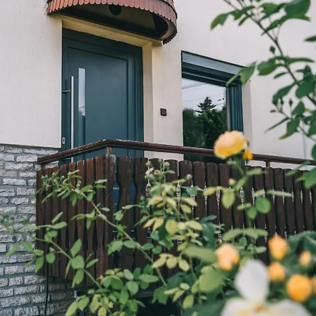 Holiday home Balatoni Est Balatonalmadi