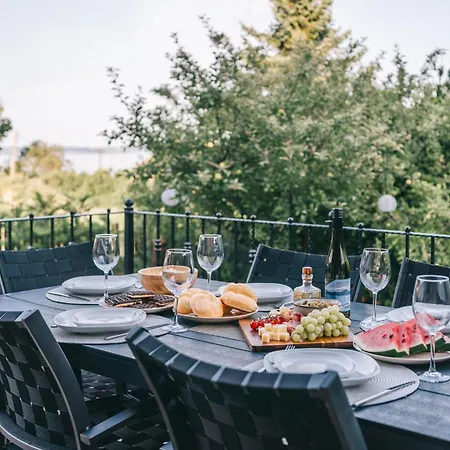 度假居 Balatoni Est *