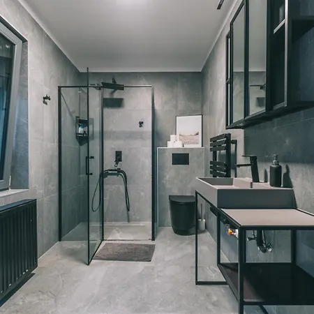 Balatoni Est 巴拉顿诺尔马迪