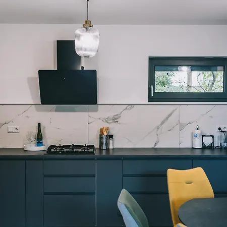 Balatoni Est Tatil Evi *