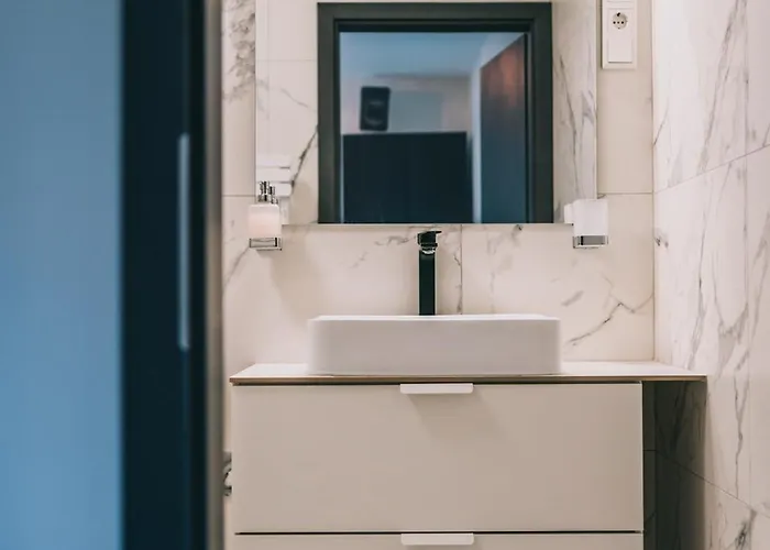 Balatoni Est * Balatonalmádi