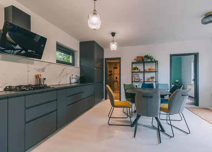 Balatoni Est Hébergement de vacances *