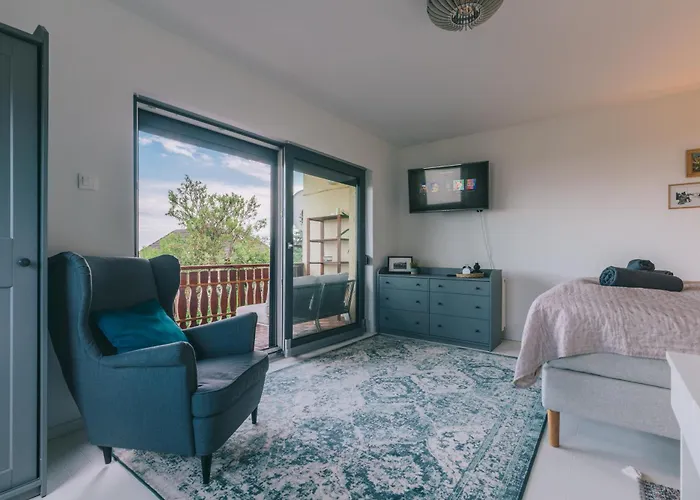 Balatoni Est * Balatonalmádi